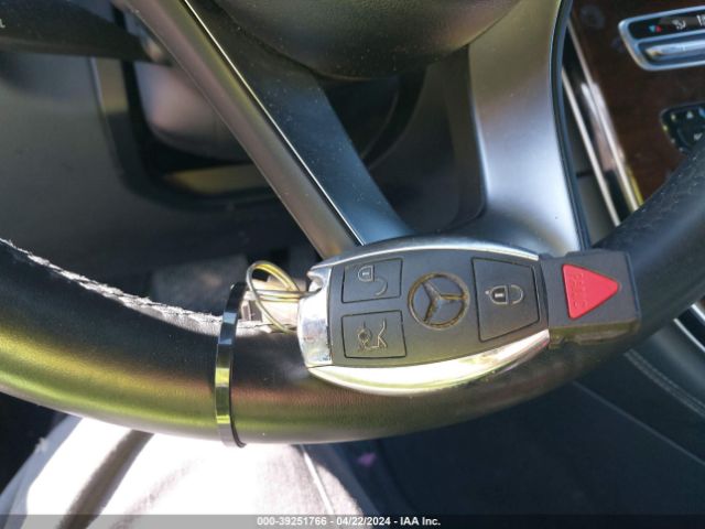 WDC0G4KB1JV097564 Mercedes-Benz Glc 300 4matic