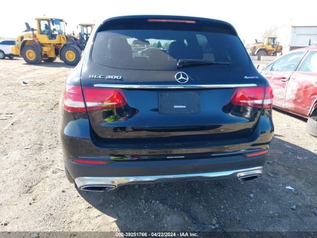 WDC0G4KB1JV097564 Mercedes-Benz Glc 300 4matic