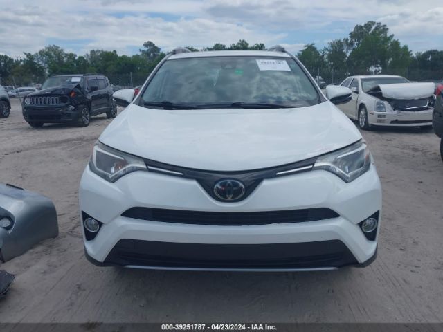 JTMWFREV4JJ160783 Toyota Rav4 Xle