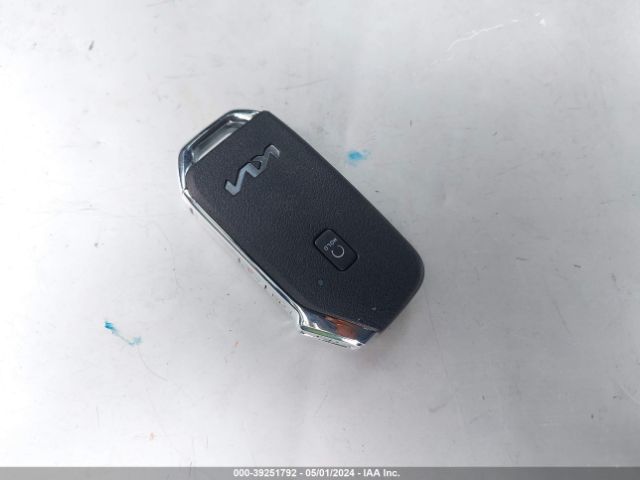 KNDEU2AA7P7380422 KIA SELTOS S