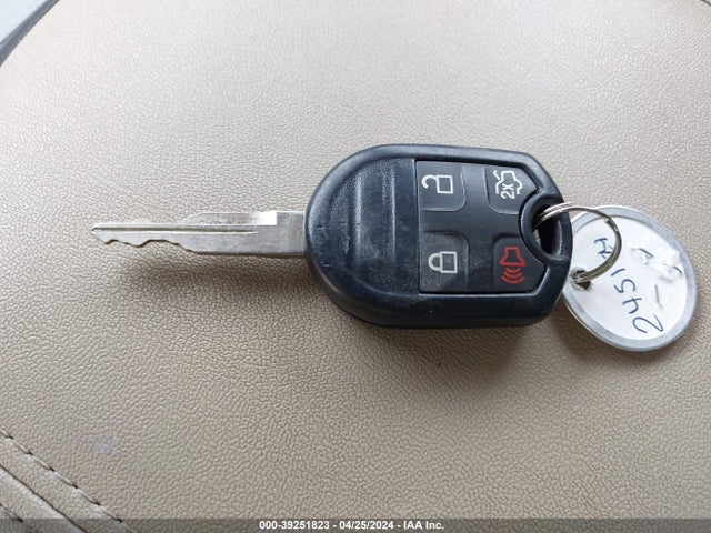 Ford TAURUS SE 2017 1FAHP2D80HG115605 Image 11