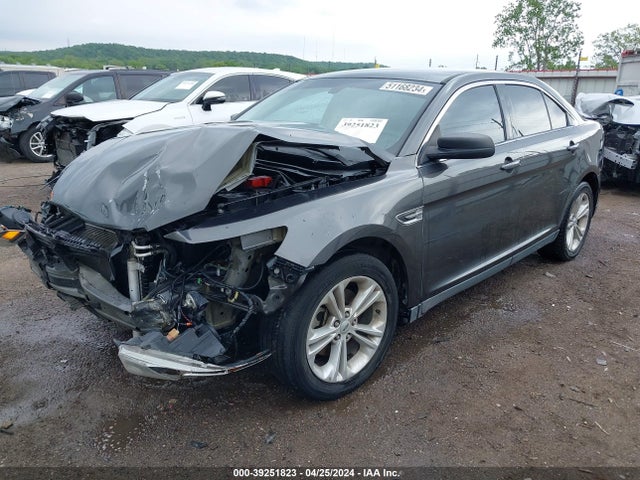 Ford TAURUS SE 2017 1FAHP2D80HG115605 Image 2