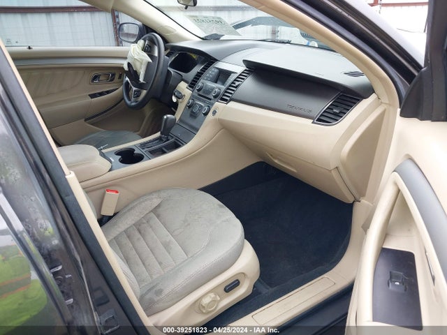Ford TAURUS SE 2017 1FAHP2D80HG115605 Image 5