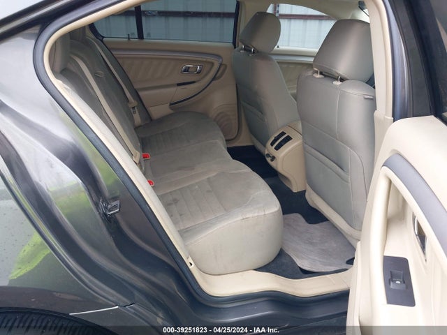 Ford TAURUS SE 2017 1FAHP2D80HG115605 Image 8
