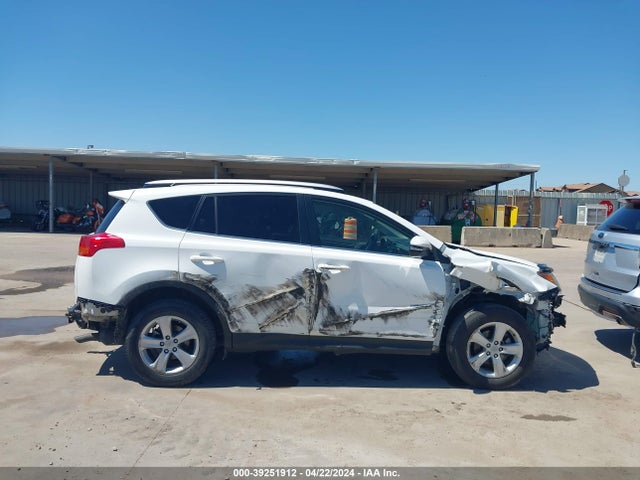 Toyota Rav4 Xle 2014 JTMRFREV5ED095279 Image 14