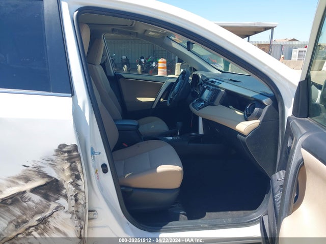 Toyota Rav4 Xle 2014 JTMRFREV5ED095279 Image 5