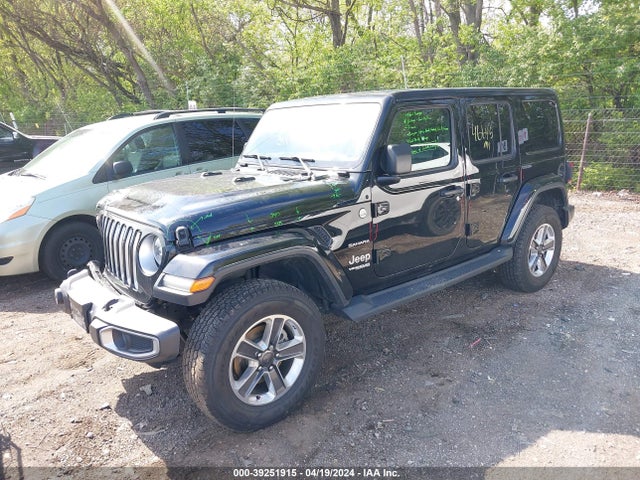 1C4HJXEG8JW118262 Jeep Wrangler Unlimited Sahara 4x4