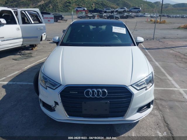 WAUBEGFF1K1018225 Audi A3 45 Premium