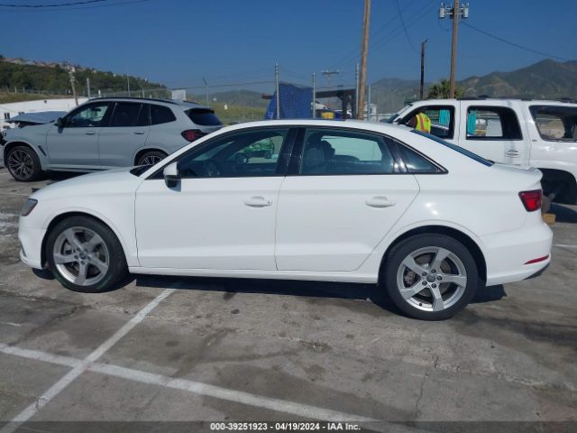 WAUBEGFF1K1018225 Audi A3 45 Premium