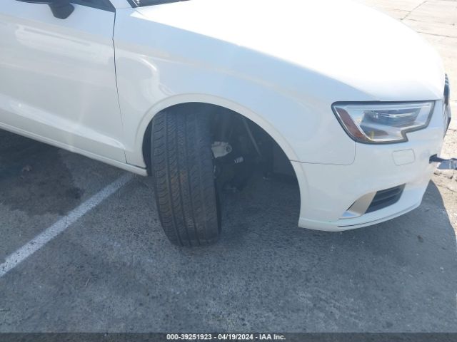WAUBEGFF1K1018225 Audi A3 45 Premium