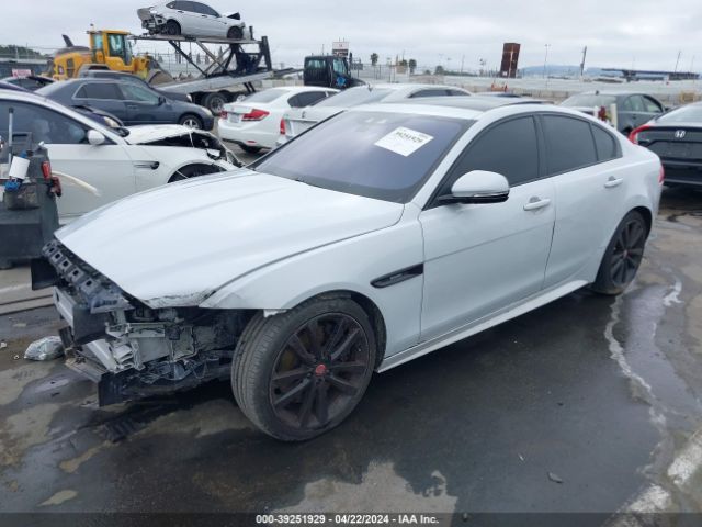 SAJAF4BV4HA968077 Jaguar Xe 35t R-sport