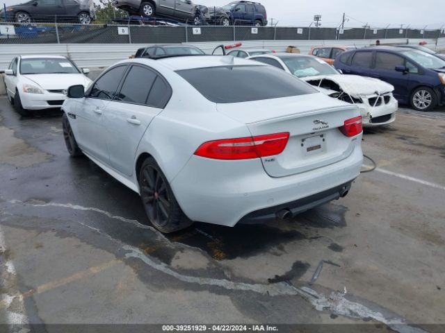 SAJAF4BV4HA968077 Jaguar Xe 35t R-sport