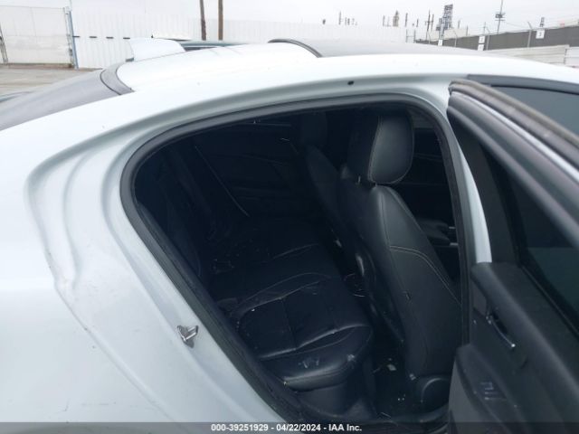 SAJAF4BV4HA968077 Jaguar Xe 35t R-sport