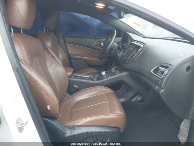 1C3CCCCB8GN119287 Chrysler 200 C