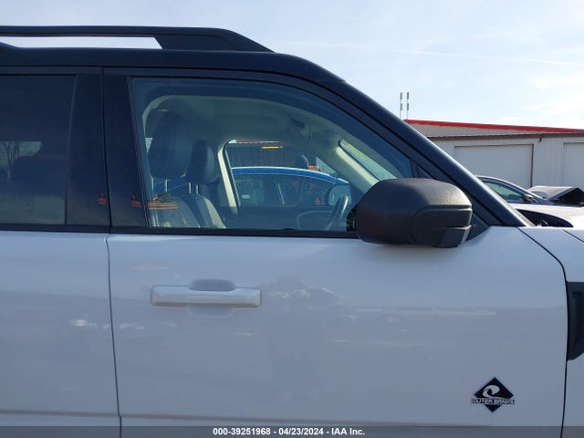 Ford Bronco Sport Outer Banks 2021 3FMCR9C65MRA02027 Image 13