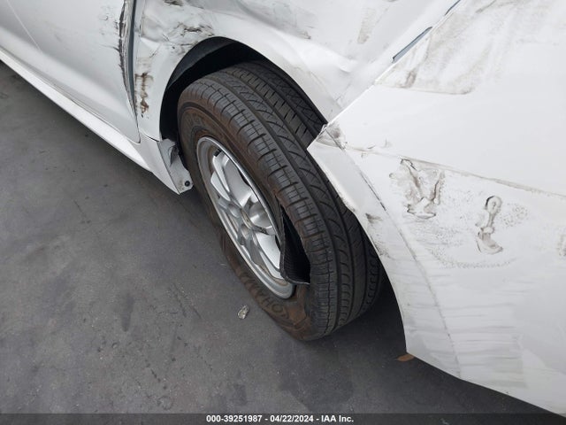 Toyota Corolla Hybrid Le 2022 JTDEAMDE2N3010891 Image 18