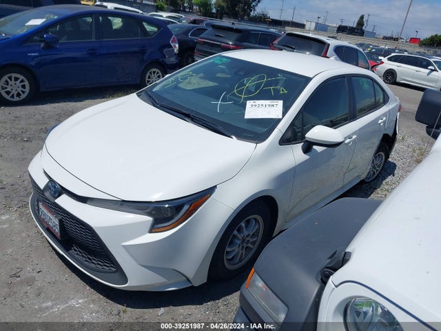 Toyota Corolla Hybrid Le 2022 JTDEAMDE2N3010891 Image 2