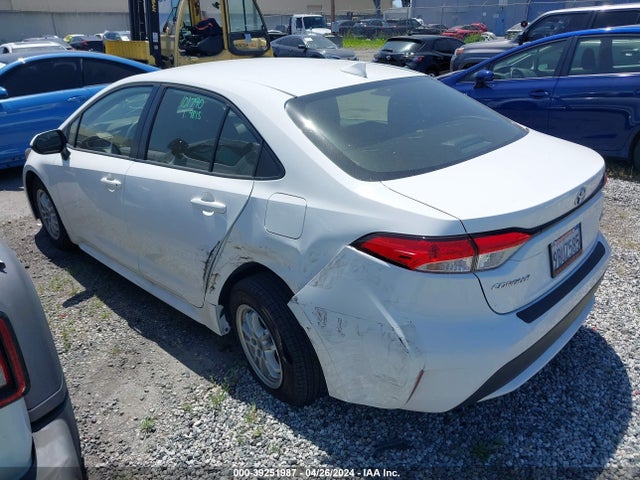 Toyota Corolla Hybrid Le 2022 JTDEAMDE2N3010891 Image 3