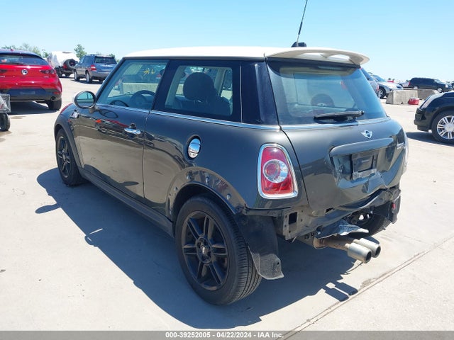 2012 MINI COOPER S WMWSV3C53CTY28269 Photo 2