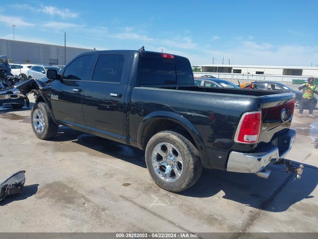 1C6RR7NT0HS853207 RAM 1500 Laramie  4x4 5'7 Box