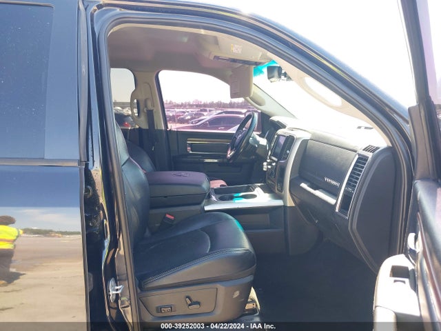 1C6RR7NT0HS853207 RAM 1500 Laramie  4x4 5'7 Box