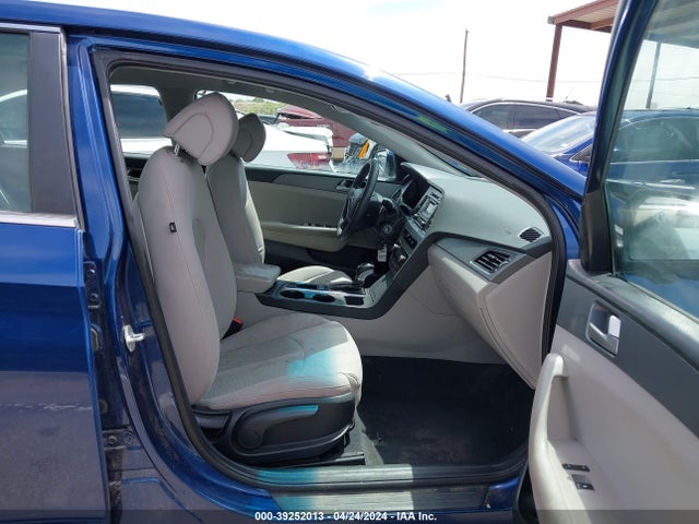 Hyundai Sonata 2017 5NPE24AF9HH562018 Image 5
