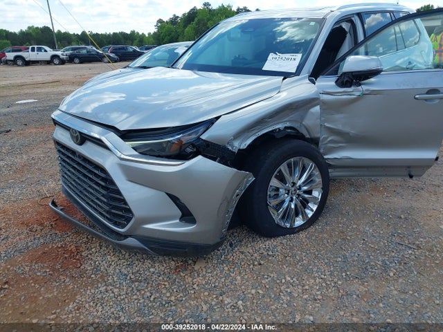 Toyota Grand Highlander Platinum 2024 5TDAAAB56RS018402 Image 6