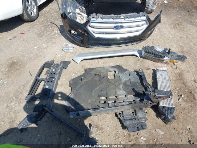 Ford Escape Titanium 2018 1FMCU9J98JUA98669 Image 12