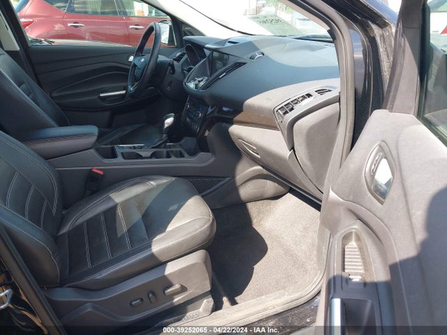 Ford Escape Titanium 2018 1FMCU9J98JUA98669 Image 5