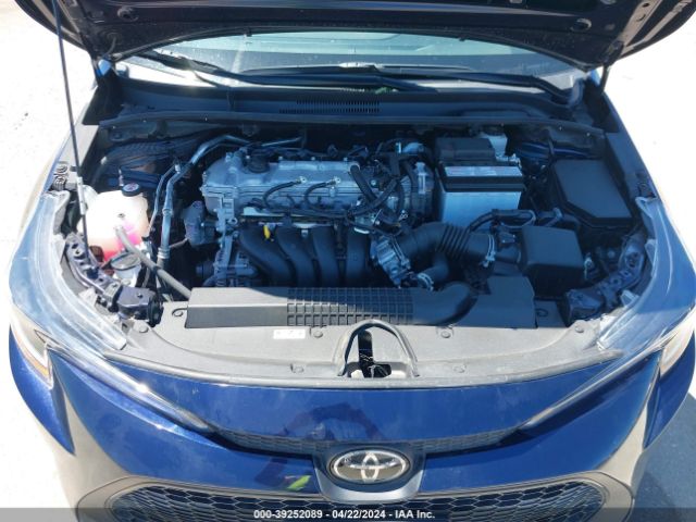 5YFEPMAE9NP381086 Toyota COROLLA LE