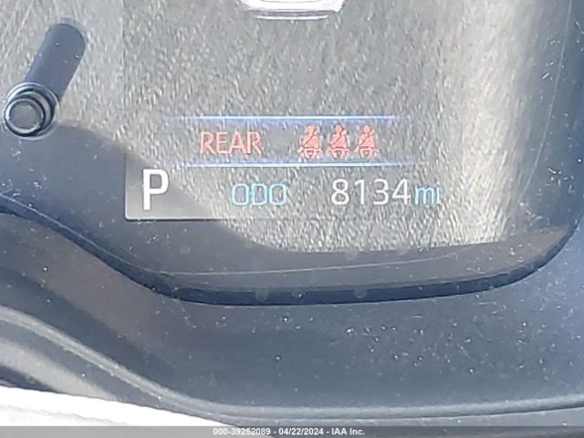 5YFEPMAE9NP381086 Toyota COROLLA LE