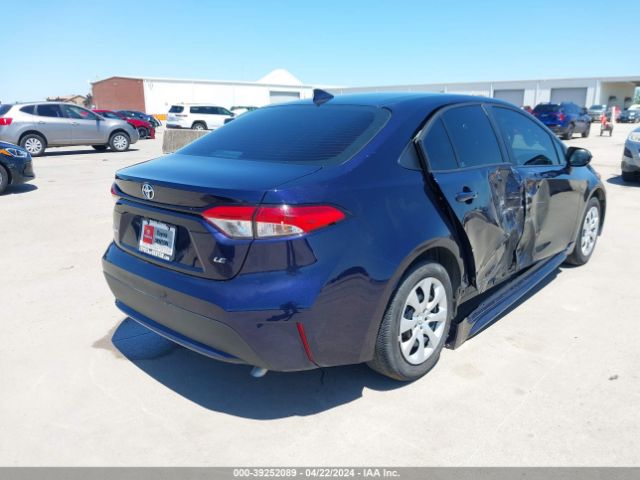 5YFEPMAE9NP381086 Toyota COROLLA LE