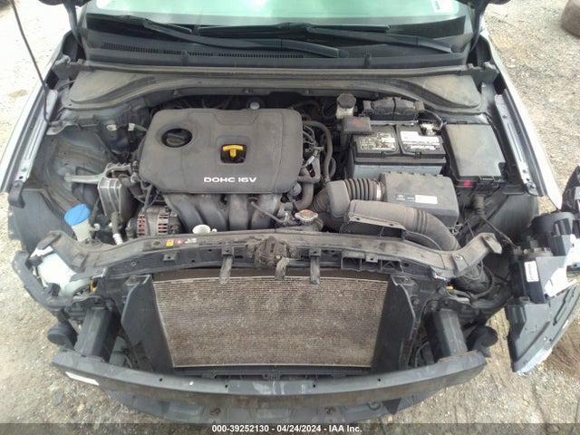 Hyundai ELANTRA SE 2018 5NPD74LF0JH274548 Image 10