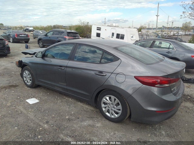 Hyundai ELANTRA SE 2018 5NPD74LF0JH274548 Image 3