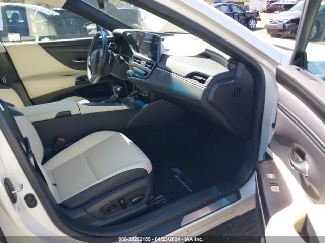 58ADZ1B14NU124442 Lexus ES 350