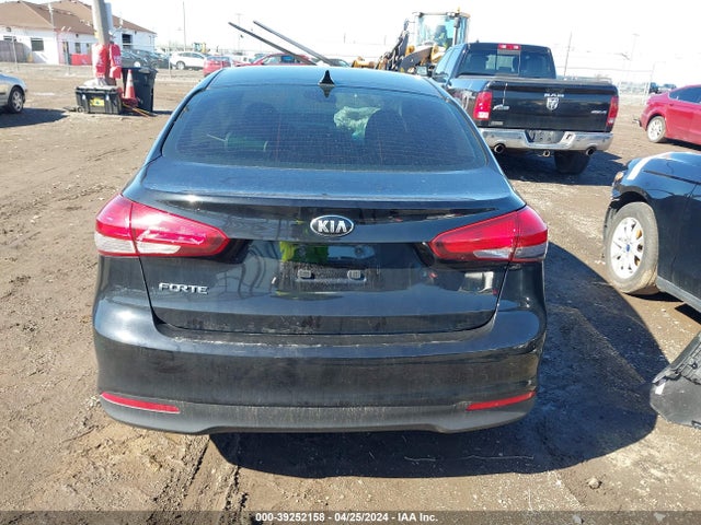 KIA FORTE LX 2018 3KPFK4A73JE242295 Image 16