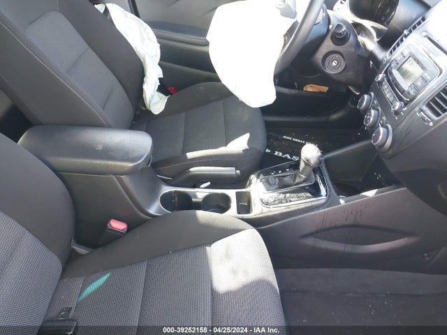KIA FORTE LX 2018 3KPFK4A73JE242295 Image 5