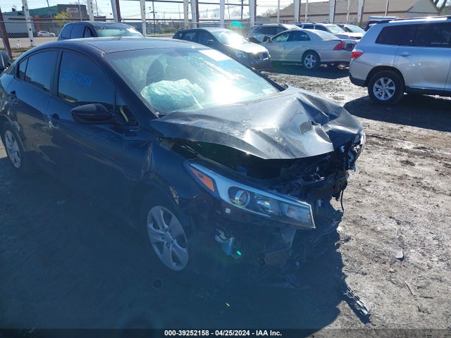 KIA FORTE LX 2018 3KPFK4A73JE242295 Image 6