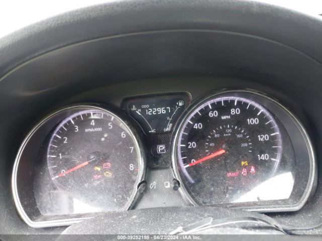 3N1CN7AP3FL927611 Nissan Versa 1.6 Sl