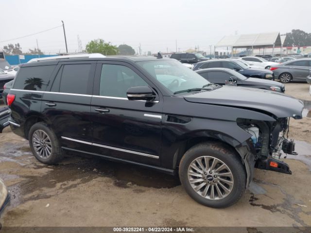 5LMJJ2NTXMEL05071 Lincoln Navigator Standard