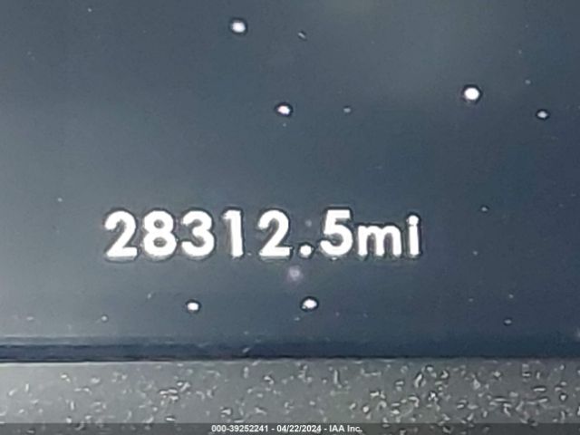 5LMJJ2NTXMEL05071 Lincoln Navigator Standard