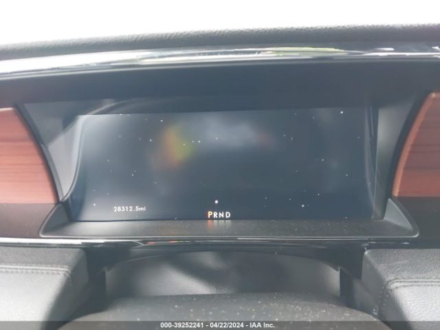 5LMJJ2NTXMEL05071 Lincoln Navigator Standard