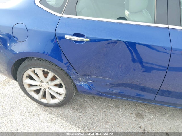 1G4PR5SK5E4176571 Buick Verano Convenience Group