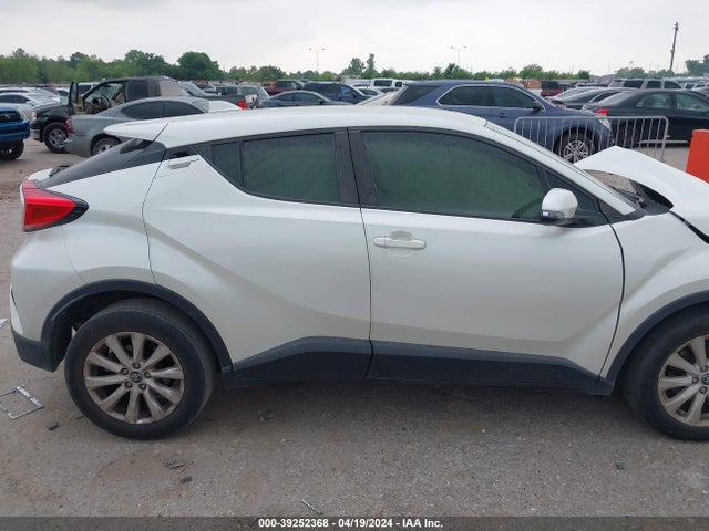 Toyota C-HR LE 2020 JTNKHMBX2L1082407 Image 14