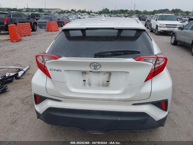 Toyota C-HR LE 2020 JTNKHMBX2L1082407 Image 17