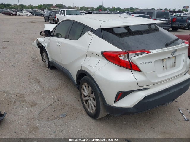 Toyota C-HR LE 2020 JTNKHMBX2L1082407 Image 3