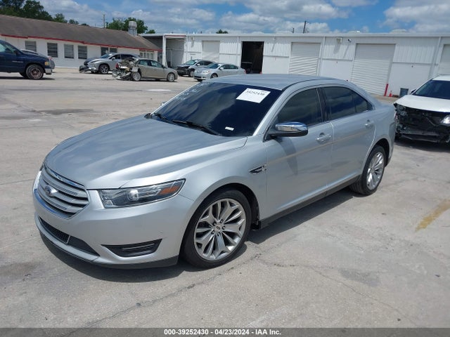 Ford Taurus Limited 2016 1FAHP2F82GG132644 Image 2