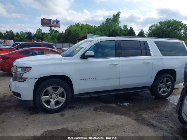Chevrolet Suburban Lt 2017 1GNSCHKC1HR243577 Image 14