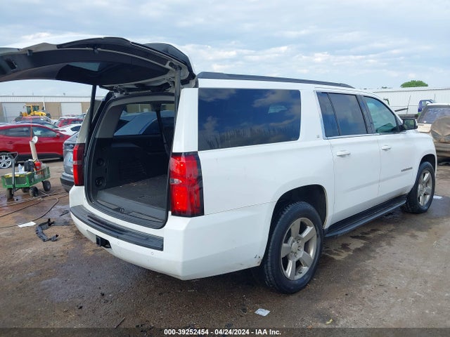 Chevrolet Suburban Lt 2017 1GNSCHKC1HR243577 Image 4