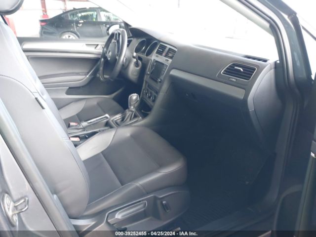 3VWCA7AU0FM502014 Volkswagen Golf Sportwagen Tdi S 4-door